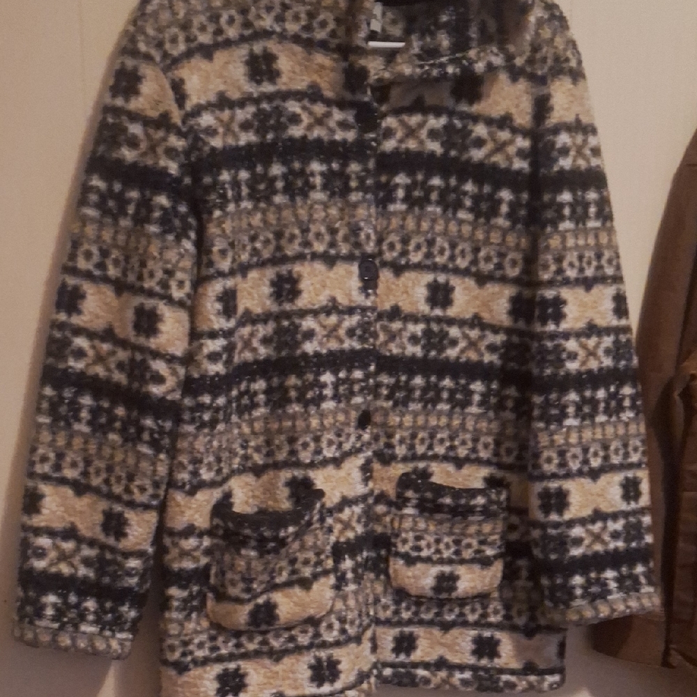Wrangler Black and Cream Fleece Jacket - Picture 1 of 7
